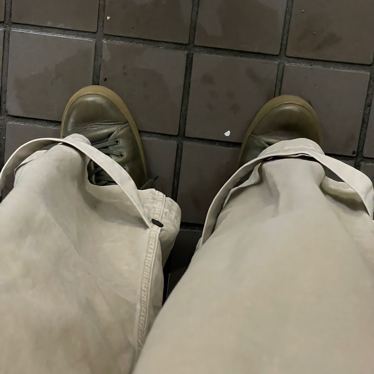 喉乾いた