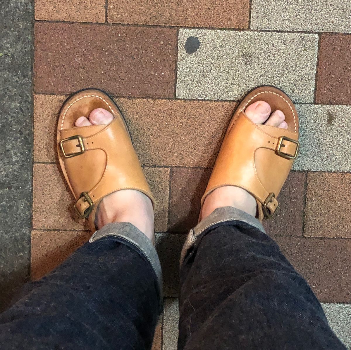 ガラスとか捨てな