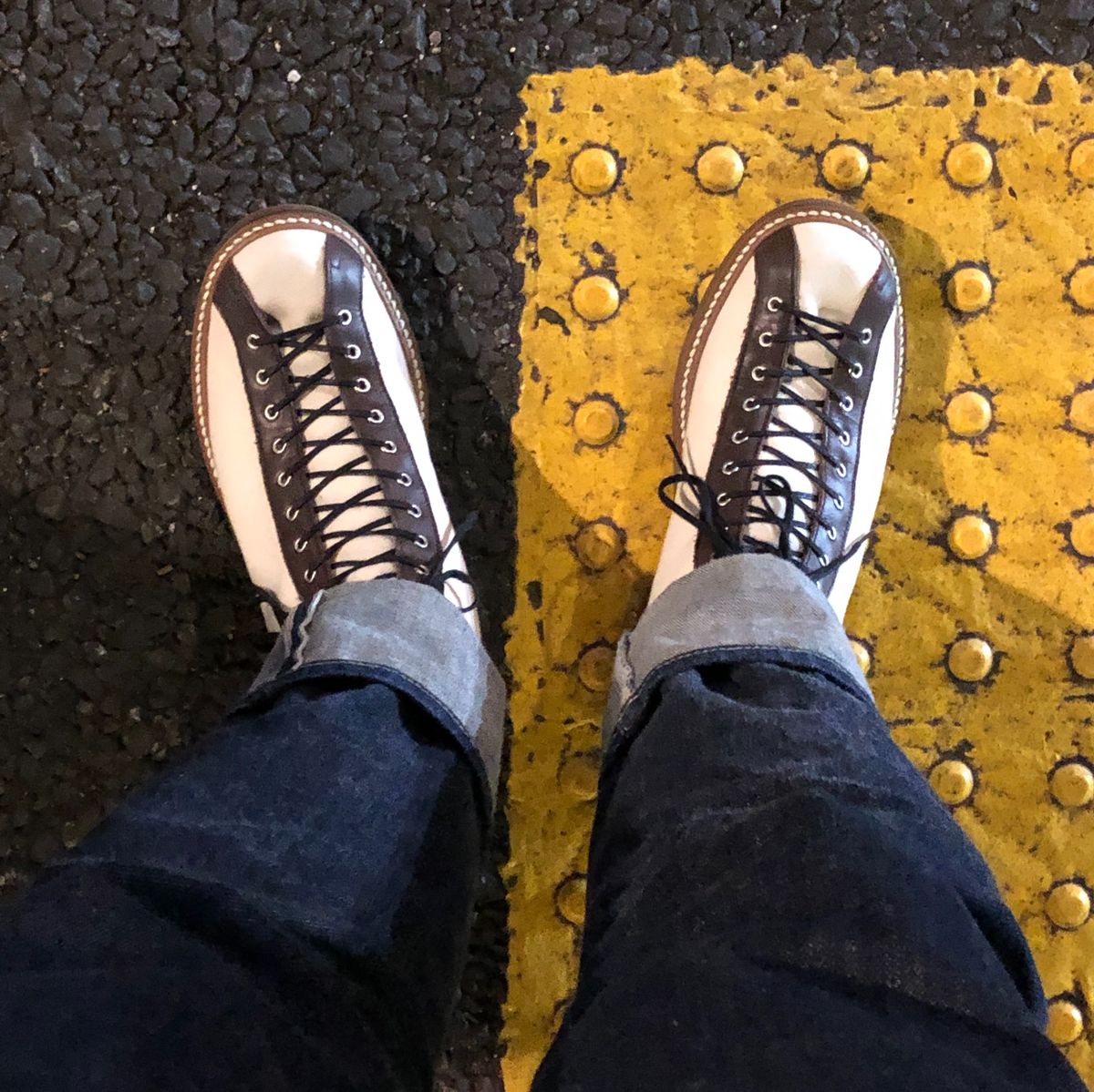 キャンバスは寒い