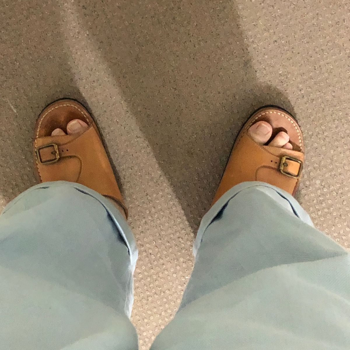携帯のバッテリーがやばい