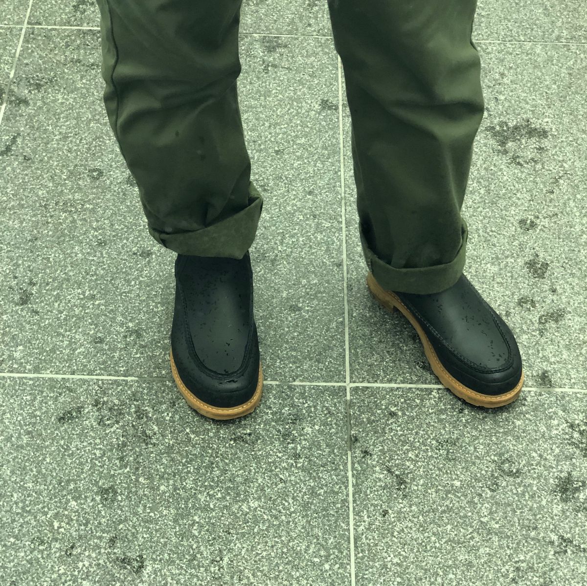 雨降ってても暑い