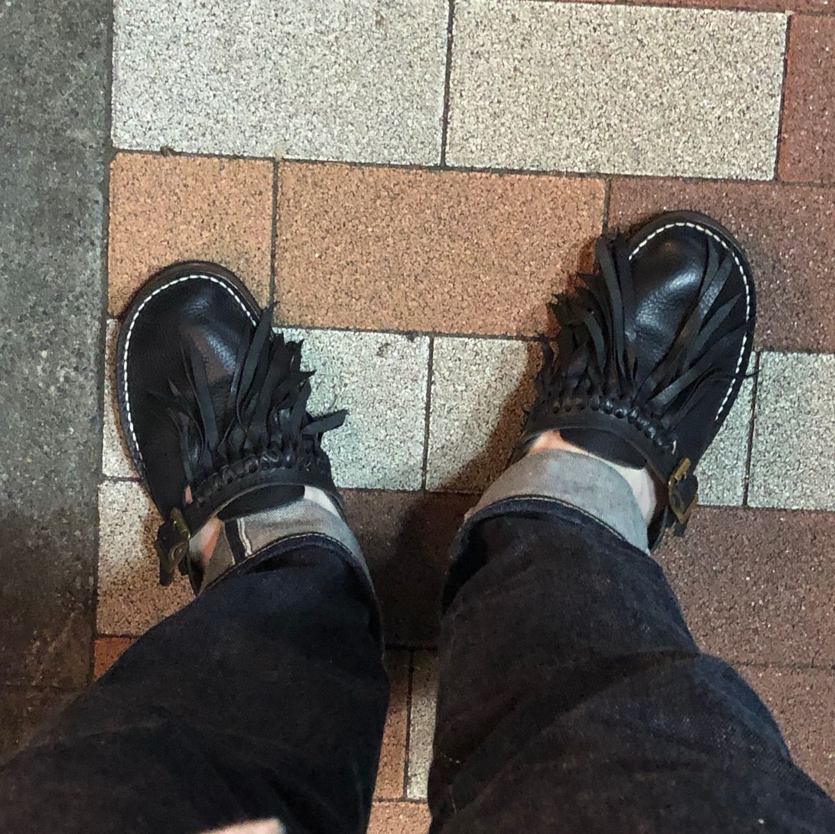 明日は金曜日