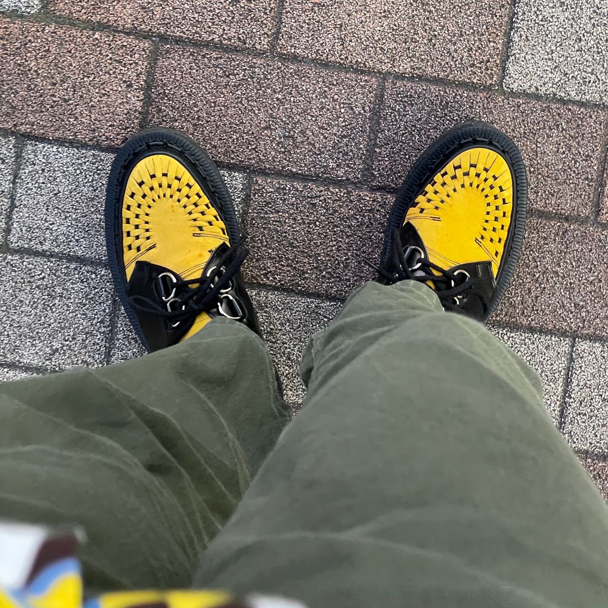 風が強いな