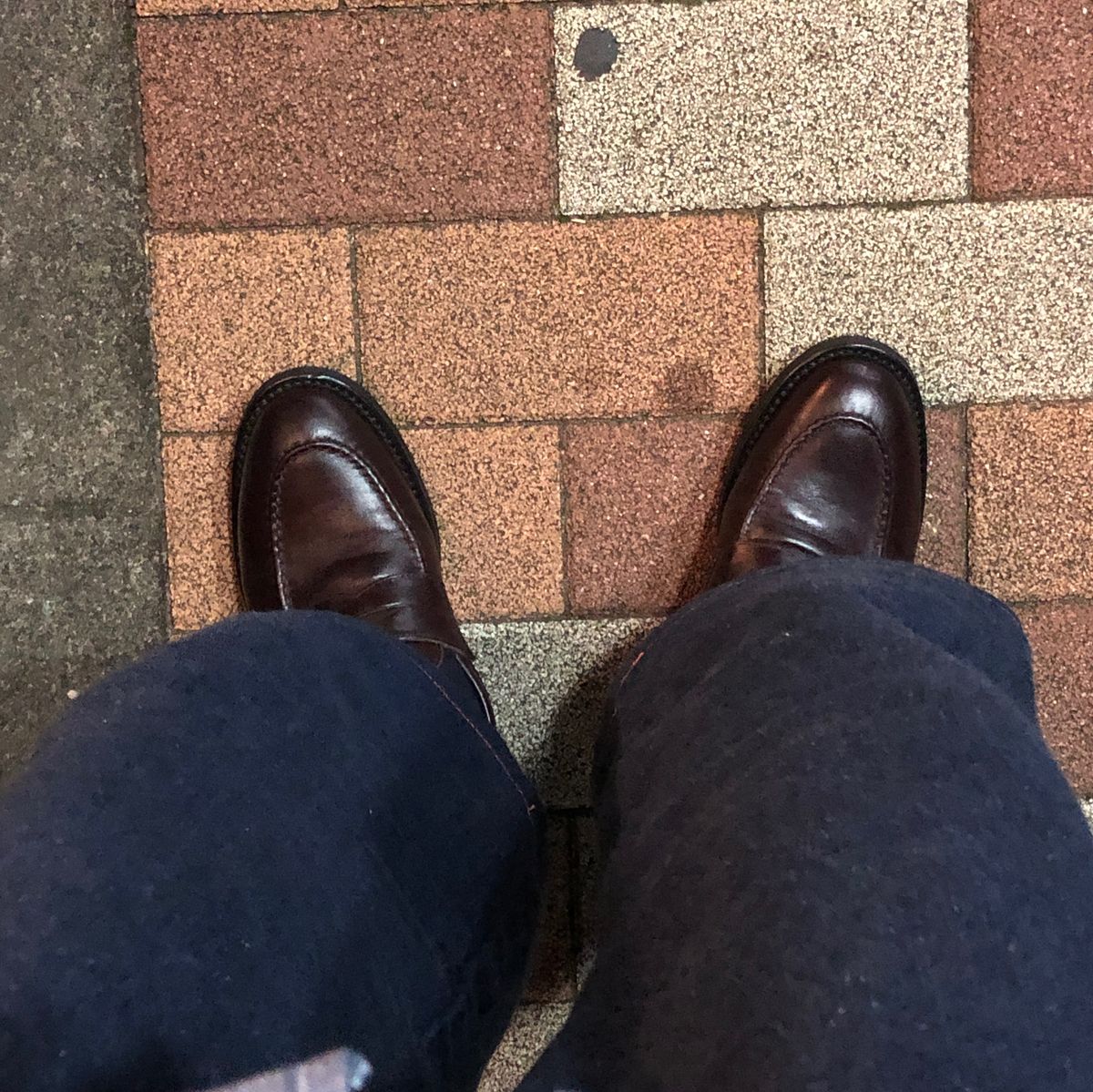 寝るか