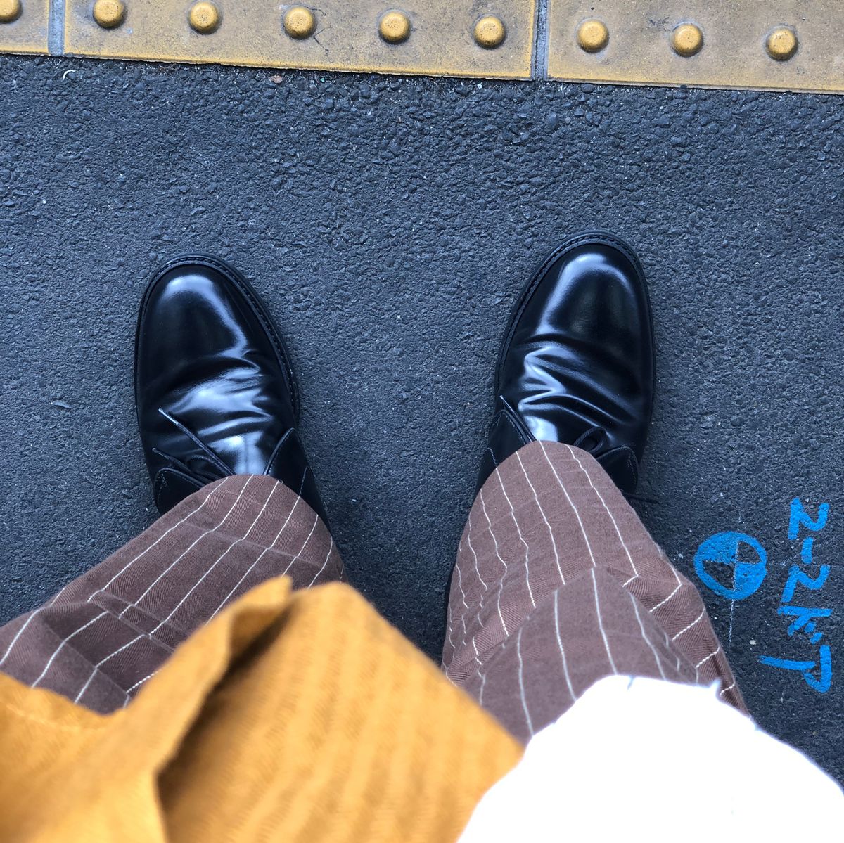 新橋行く