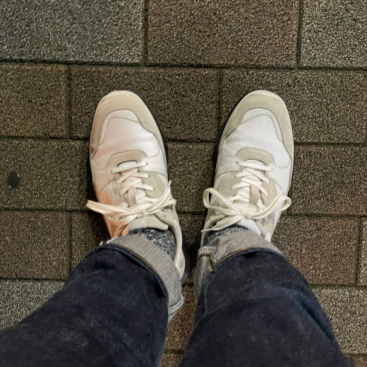 明日は金曜か