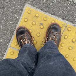 歩く