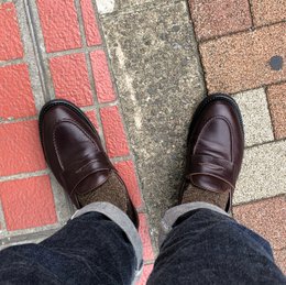 お昼買うの忘れた
