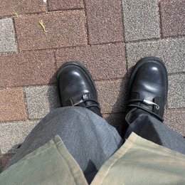 レザーのシューレースいい色なかった