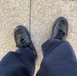 美術館予約制なの忘れてた