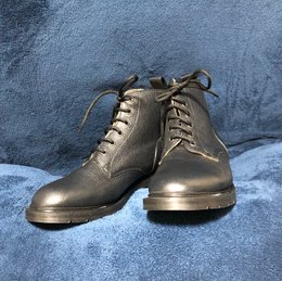 SOLOVAIR Black Grain 6 Eye Derby Boot