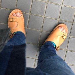 まだ革が硬いのでソックス履いていく