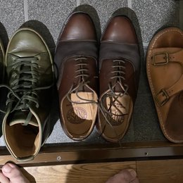 お腹空いたので朝ごはんを買いに